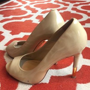 Nude Pumps Size 9